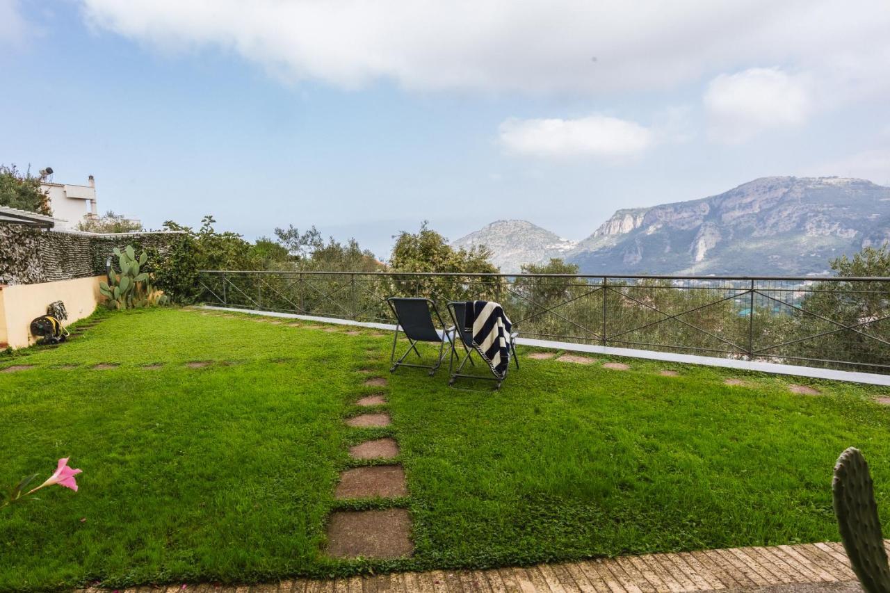 Villa Fanella, Independent House Between Sorrento & Amalfi Piano di Sorrento Buitenkant foto